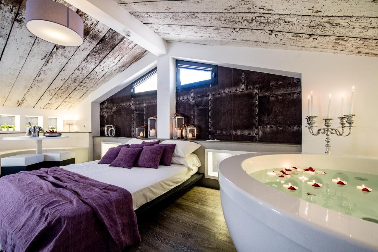 Emphasis Suites & Rooms Каляри Екстериор снимка